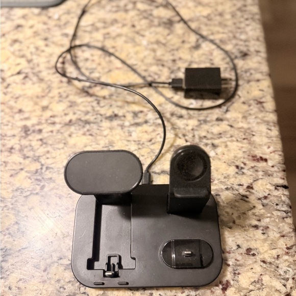 Black Charging Dock for Multiple Devices - Picture 1 of 4